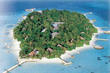 Nika Island Resort ****+